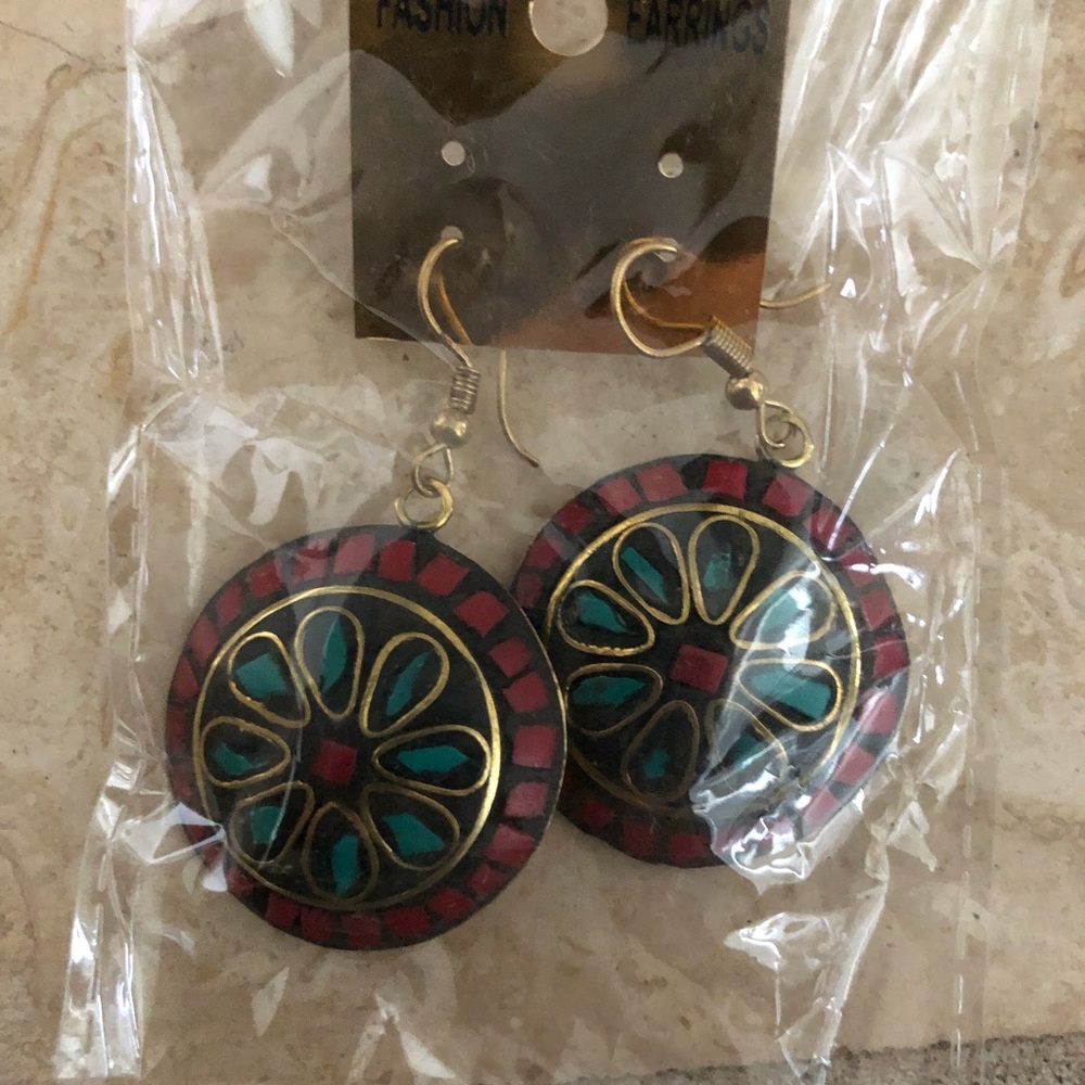 Fashion earrings gold